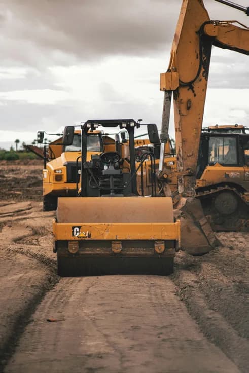 Heavy Equipment Leasing with Operators